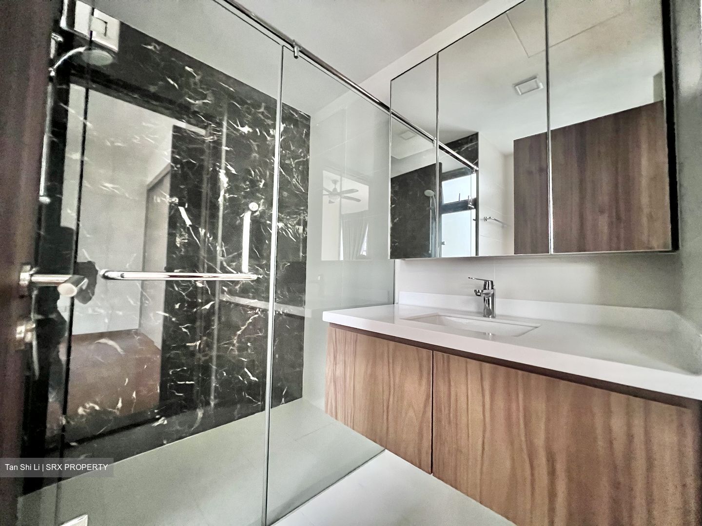 Palm Isles (D17), Condominium #400905391